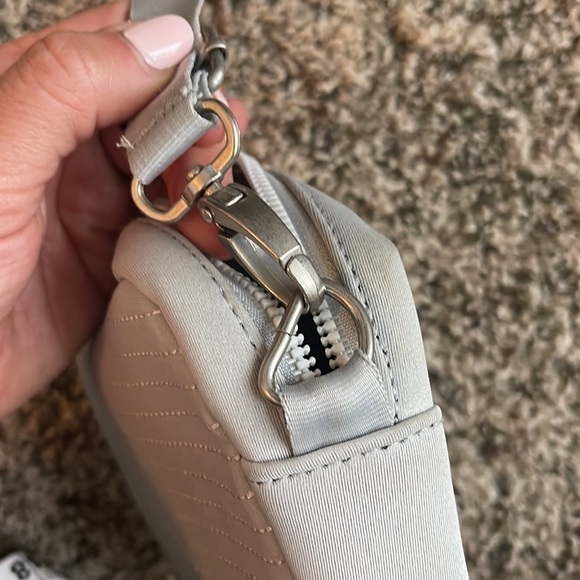 VOORAY Sidekick Crossbody Bag GRAY MOTO Women’s purse adjustable strap Neoprene - Picture 5 of 9